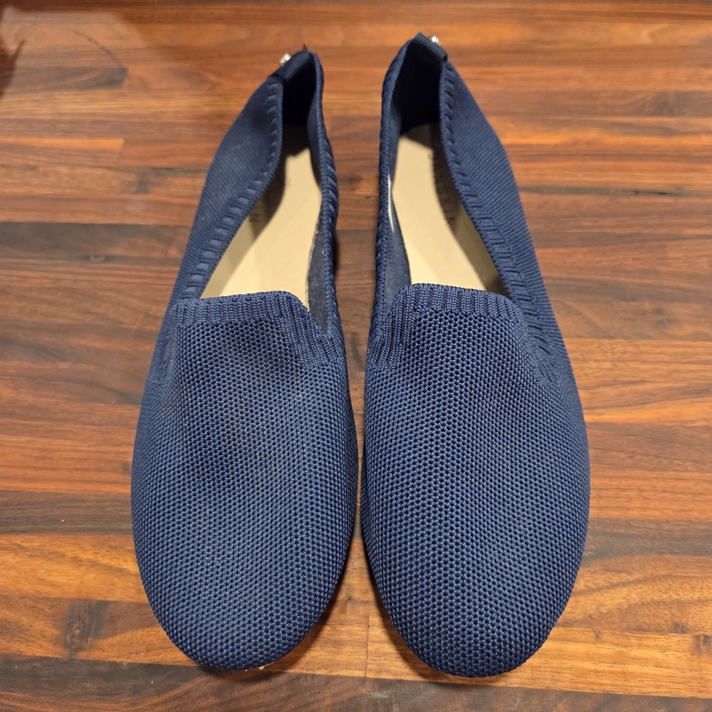 Danskin NWOT Dream Blue Slip On Shoes Size 9